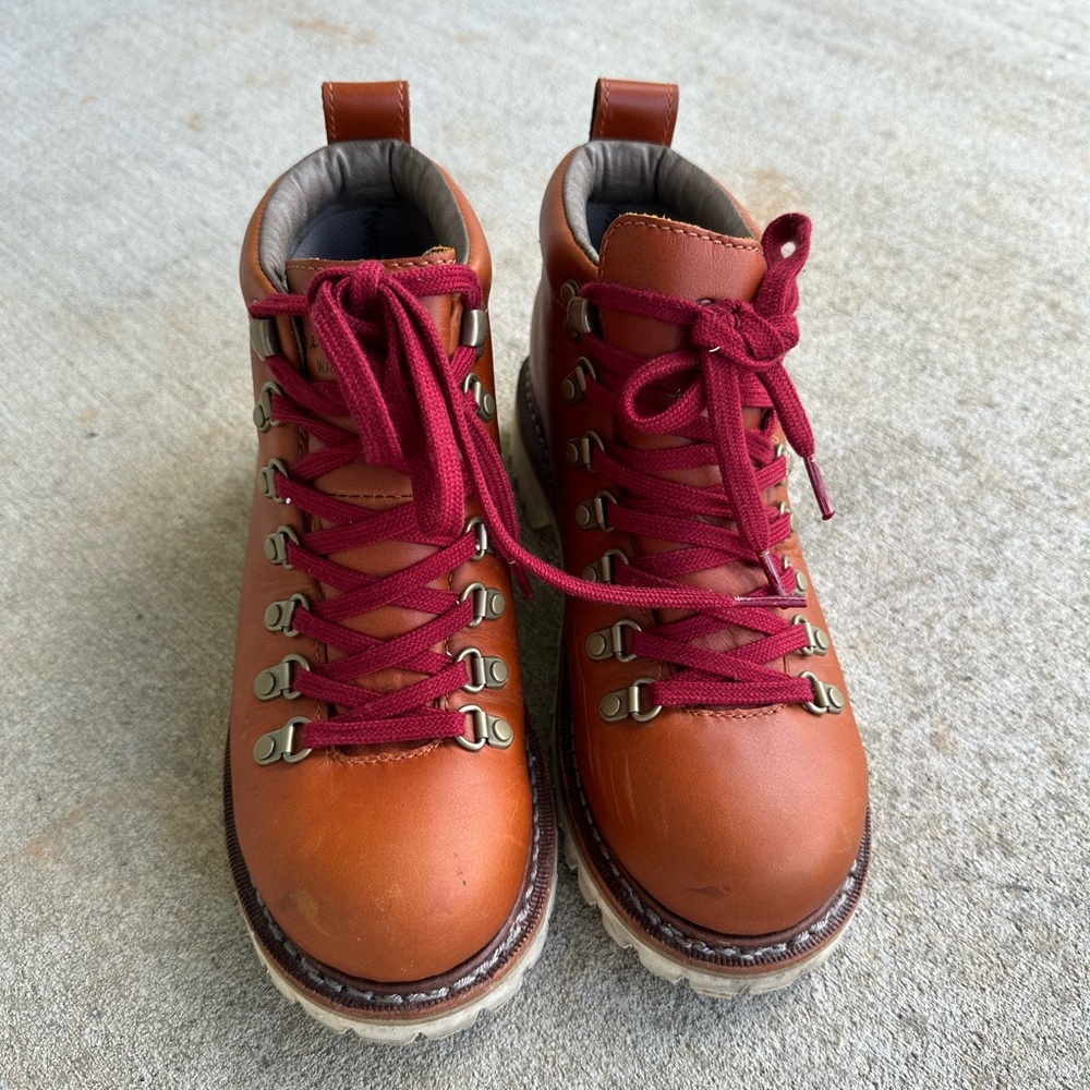 Eddie Bauer Danner Look Alike Leather Hiking Boot W6